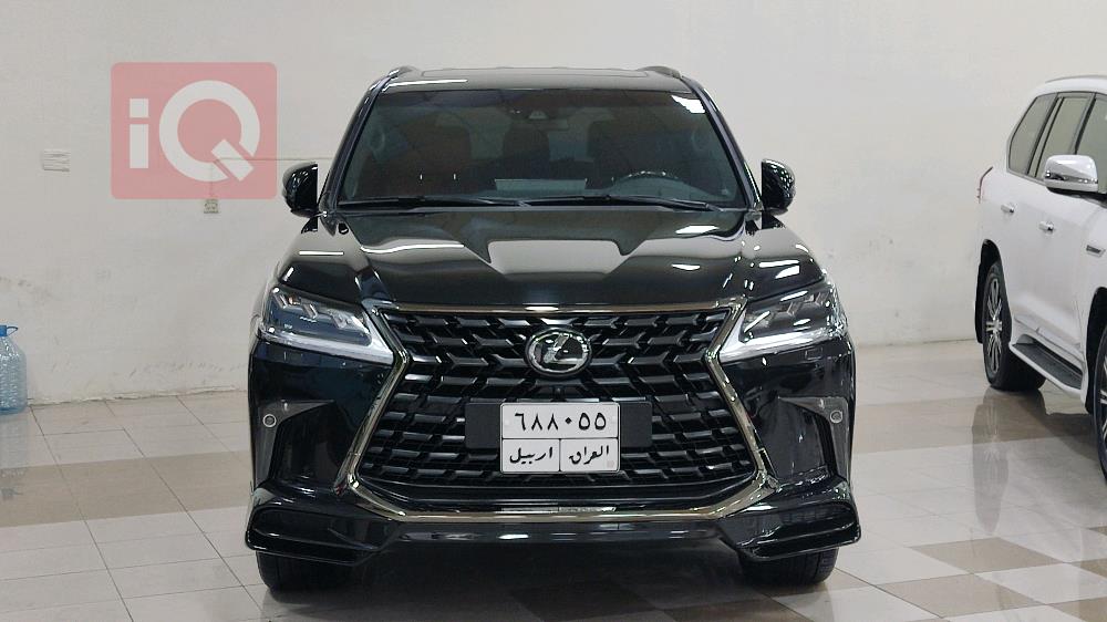 Lexus LX